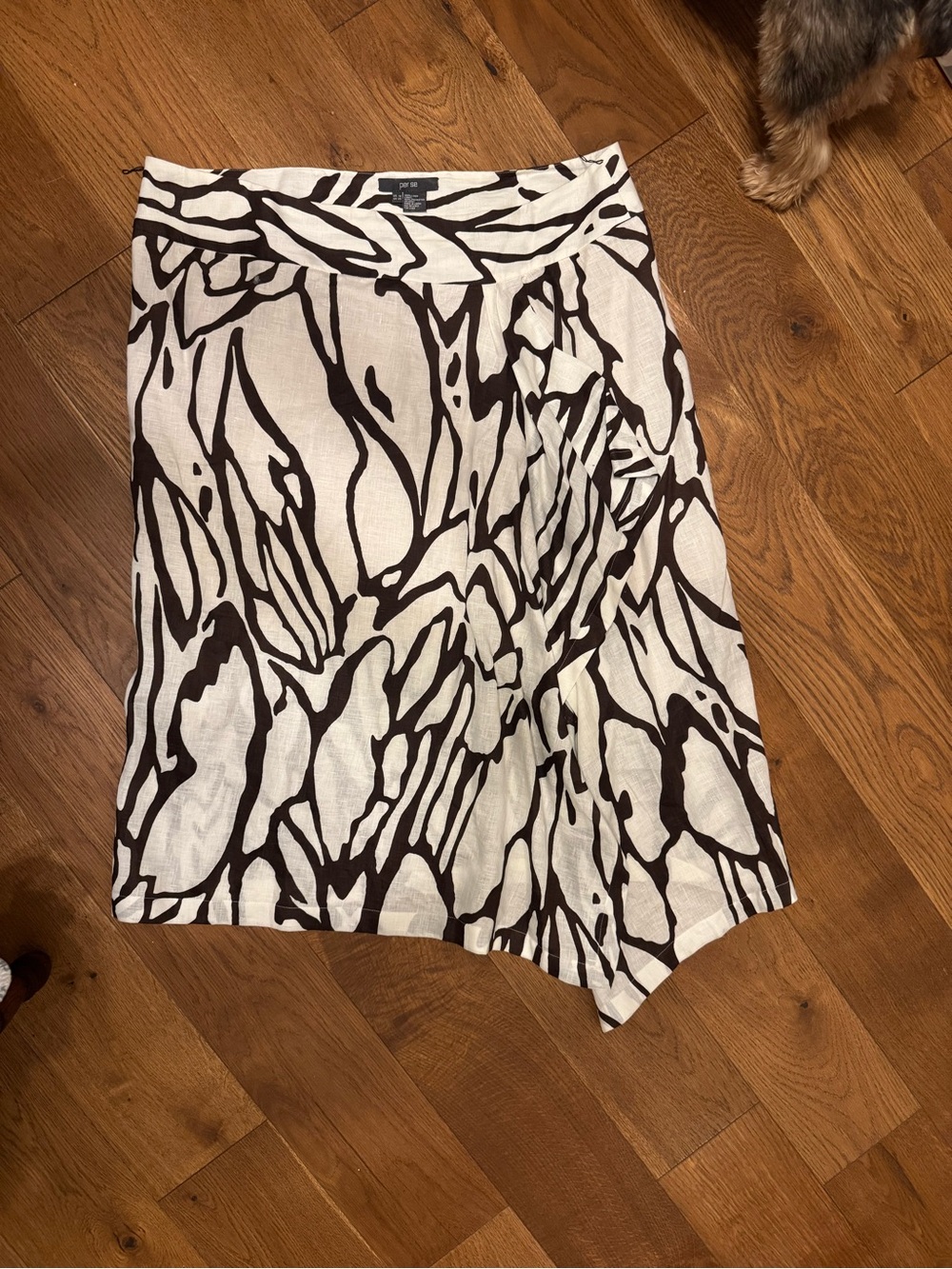Per Se Brown and White Asymmetrical Printed Skirt. 100% linen